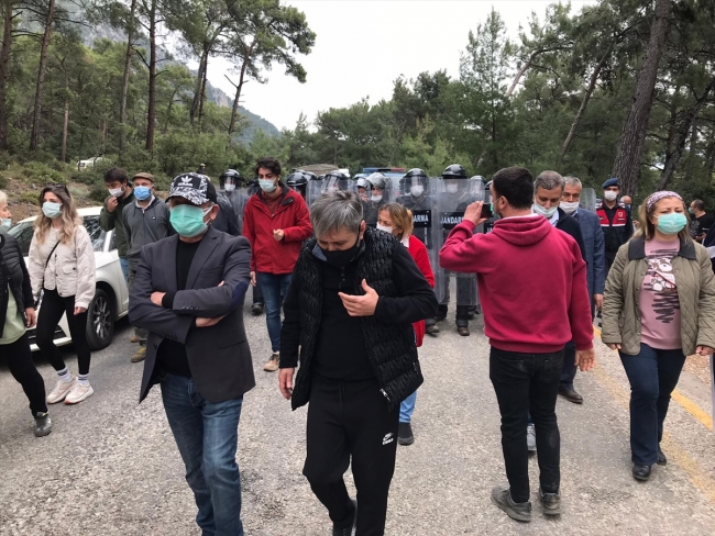 Muğla'da 32 kaçak yapının yıkımına başlandı